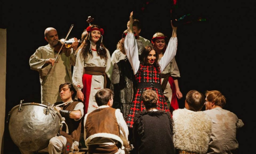 Украинский театр преподнесёт подарок одесситам