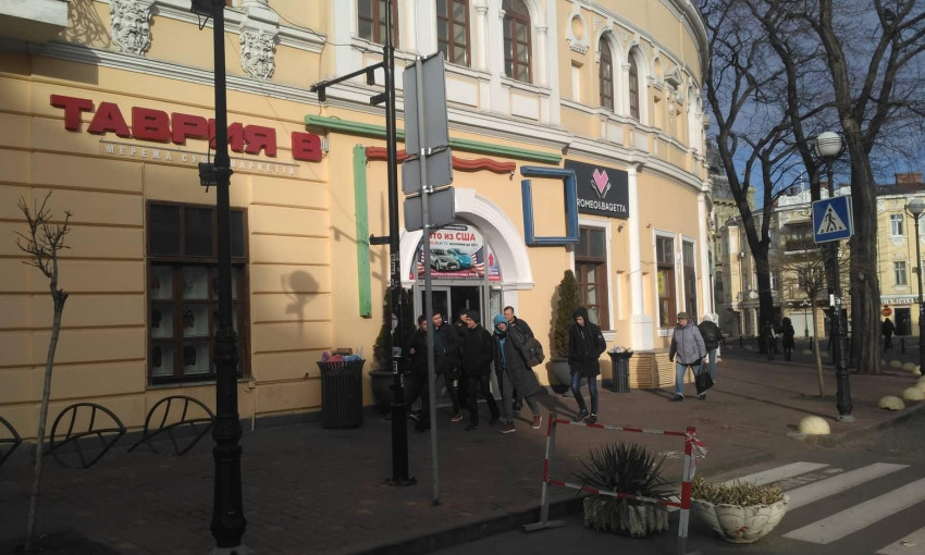 В Одессе дымился торговый центр 