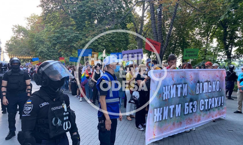 В Одессе парад участников ЛГБТ-сообщества закончился задержаниями 