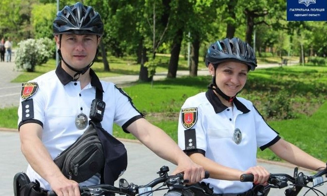  На улицы Одессы выехал полицейский велопатруль
