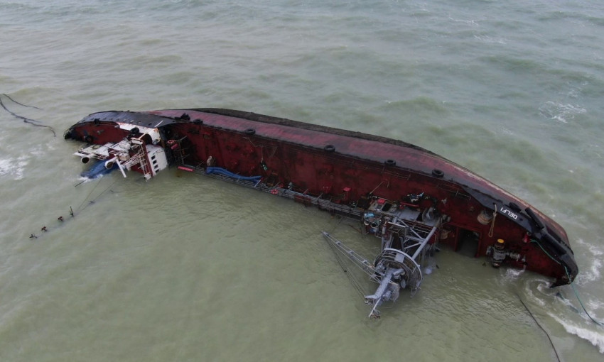 Губернатор рассказал о спасательной операции на танкере и о его дальнейшей судьбе 