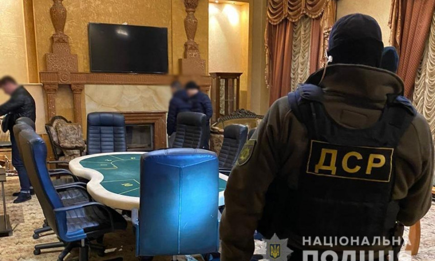 Одесские полицейские остановили деятельность подпольных казино в центре города.