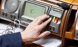 Впервые в Украине депутат ответит за кнопкодавство 