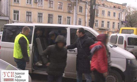 В Одессе в Малиновском районе правоохранительные органы обнаружили квартиру с гастарбайтерами из России