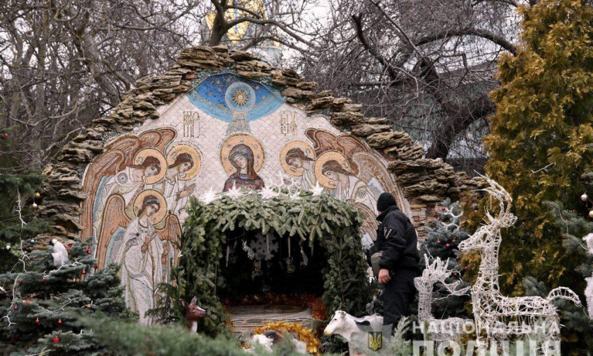 Полицейские проверили безопасность одесских храмов перед рождественскими богослужениями
