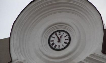 В знаменитой одесской больнице восстановили старинные часы