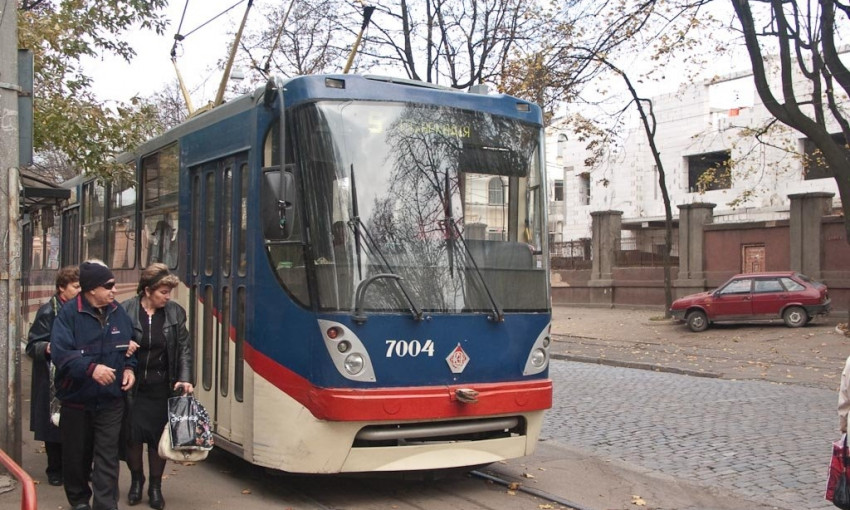 В центре города временно изменено движение двух трамвайных маршрутов