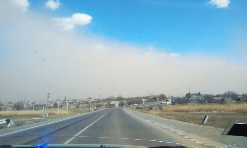 Пыль столбом: видеосъёмка погодных условий на трассе «Одесса – Рени»
