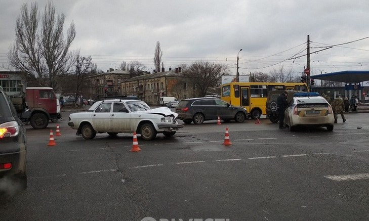 В Одессе произошло ДТП с участием военных (ФОТО)