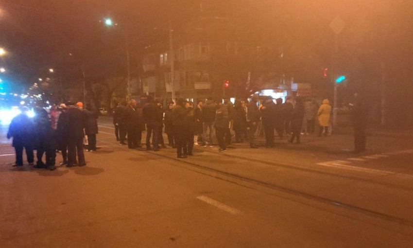 Жители Молдованки вышли на улицу с требованием вернуть свет