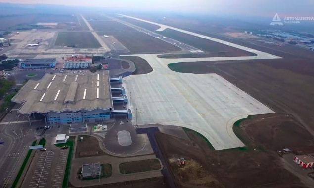 В Одесском аэропорту закончили строительство нового аэродрома – видео с высоты  