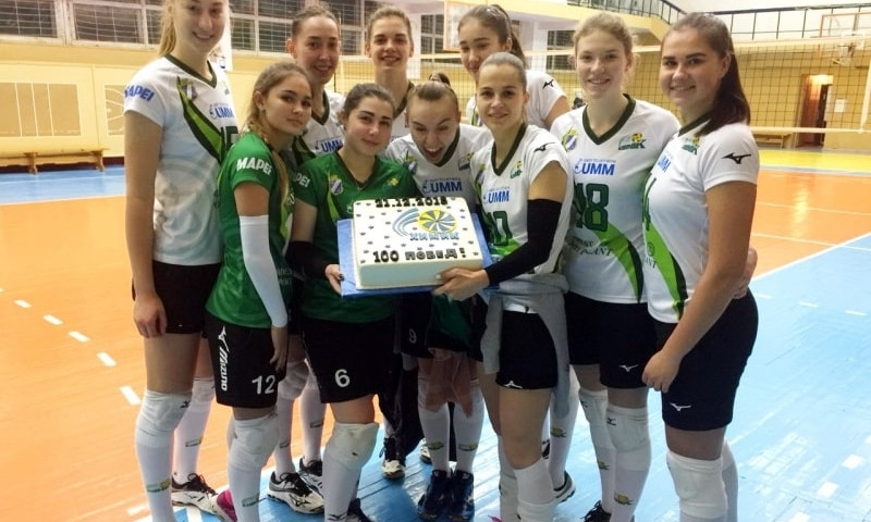 Лидерами первого этапа чемпионата Украины по женскому волейболу стали участницы «Химика»