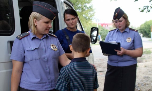 Ювенальные полицейские Одесской области провели проверку "неблагополучных" семей