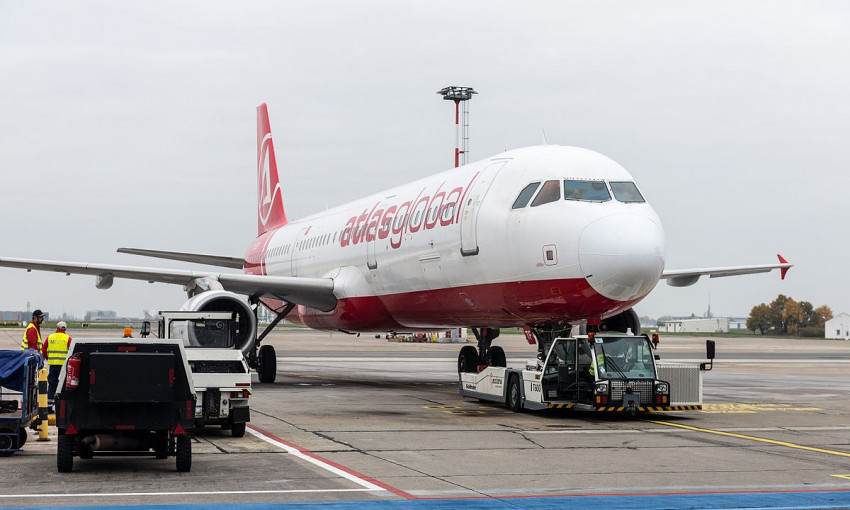 Рейсов из Одессы в Стамбул станет ещё больше