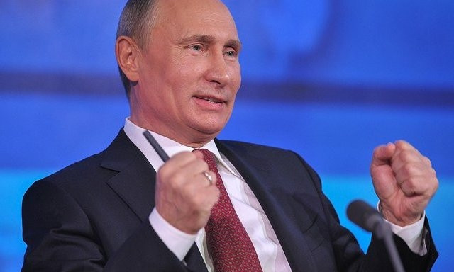 "Поздравляем" – Путин будет править РФ до 2036 года 