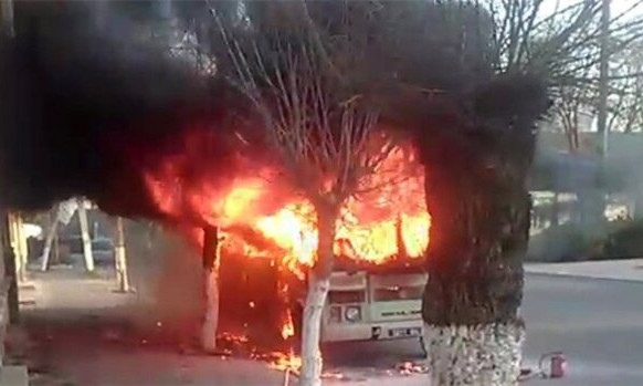 В Одесской области загорелся автобус с бойцами Нацгвардии 