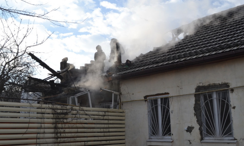 В Одессе горел жилой дом (ФОТО)