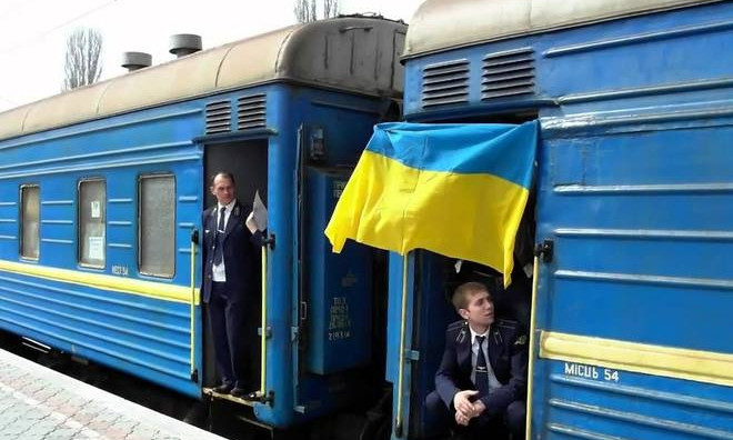 На праздники из облцентра в Харьков запустят дополнительные поезда