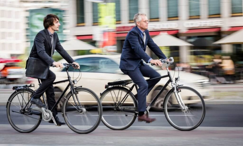 Флешмоб: горожан призывают добираться на работу велосипедом