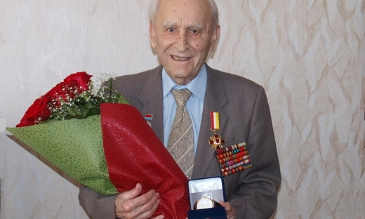 Самый старейший Заслуженный врач Украины отметил двойной юбилей