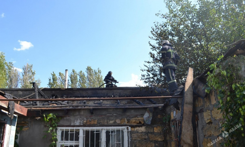 В Одессе горел частный дом