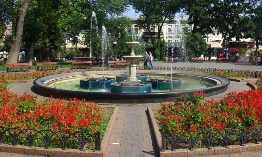 В Одессе начали консервацию фонтанов