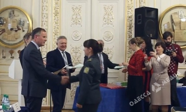 В Одессе участники АТО получили дипломы менеджеров