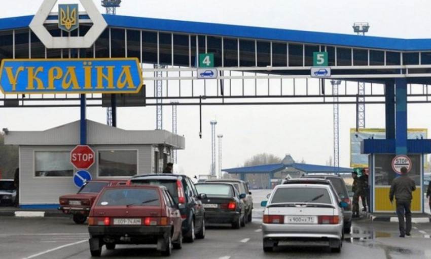 Большегрузы временно перестанут пускать в Молдову 