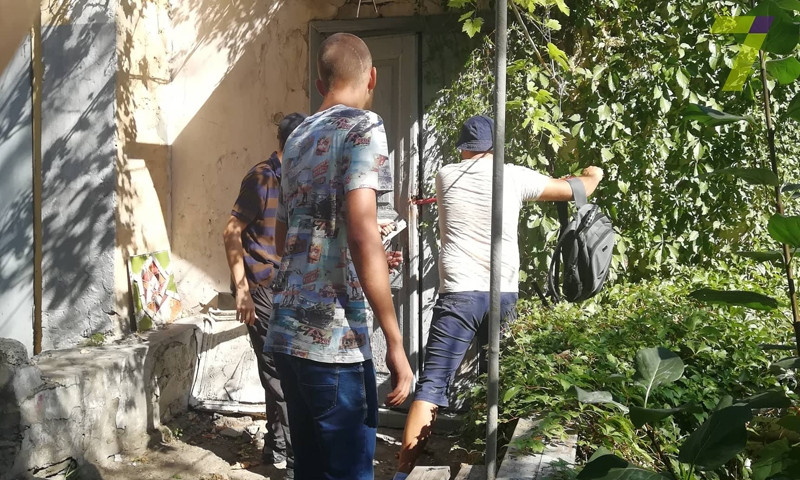 Одесское худучилище имени Грекова: активисты сняли замки