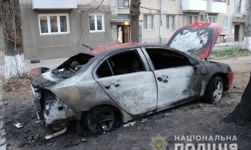 В Одесской области сожгли прокурорскую машину