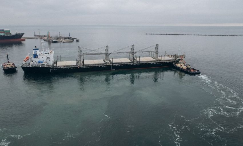 Морской порт "Одесса" впервые покинул корабль с бесплатным зерном для Эфиопии
