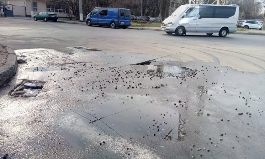 Опасный прорыв водопровода в Одессе: свидетельства очевидца