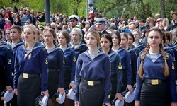 Будущие моряки прошли парадным маршем по Одессе 