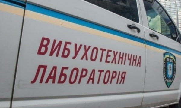 В Одессе минировали сразу три суда
