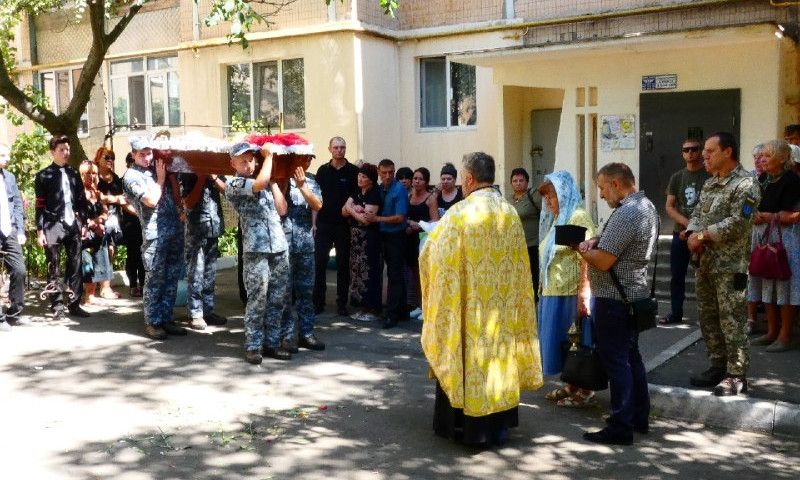 В Одесской область простились с воином, который погиб на востоке Украины от пули снайпера