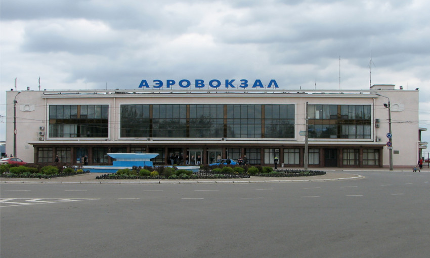 Многострадальная взлетка Одесского аэропорта готовится к ремонту за 40 миллионов гривен