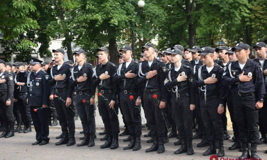 В Одессе прошел марш по случаю четвертой годовщины основания Нацполиции  (ФОТО, ВИДЕО)