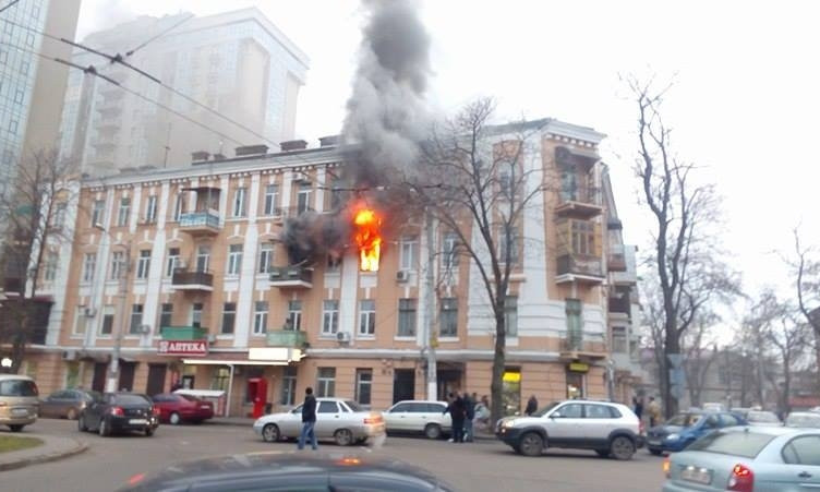 Пожар на площади Льва Толстого