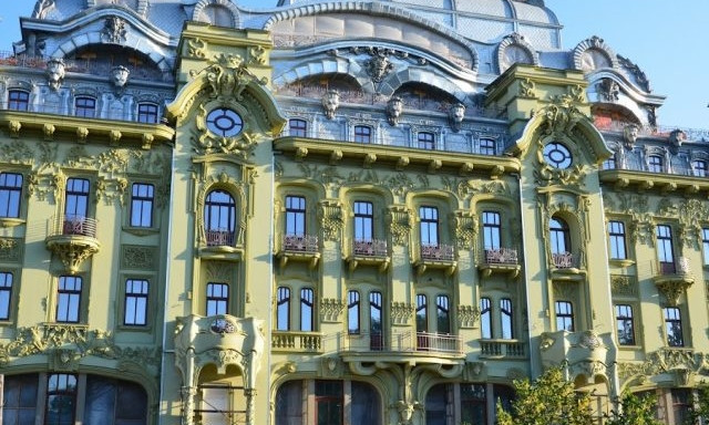 Владелец гостиницы «Большая Московская» предостерегает от провокации с жертвами