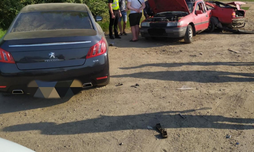 Неприятное ДТП под Одессой: в автомобильном инциденте пострадал молодой парень 