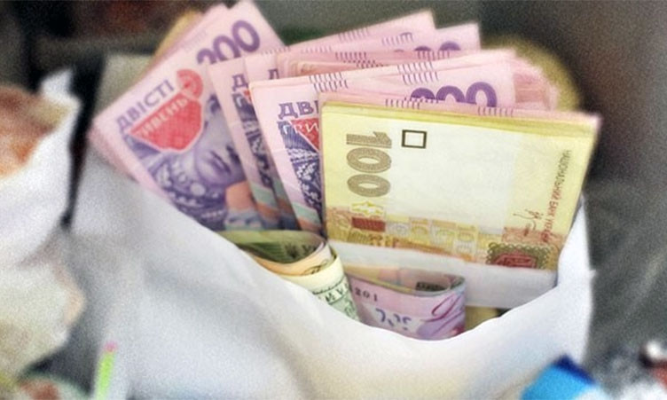 Мошенники под видом благотворительности на нужды АТО присвоили более 100 тысяч гривен