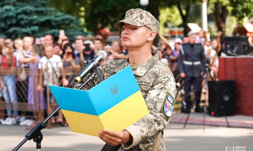 Одесские курсанты приняли присягу 