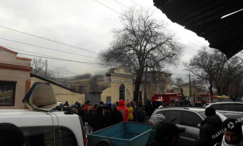 СЕЙЧАС: горит Одесский зоопарк