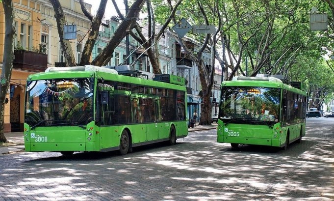 В центре Одессы приостановлено движение троллейбуса №2