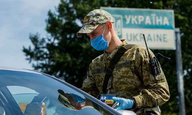 Обманул один - а наказаны будут все: украинцы-студенты иностранных вузов во время военного положения больше не смогут выезжать заграницу