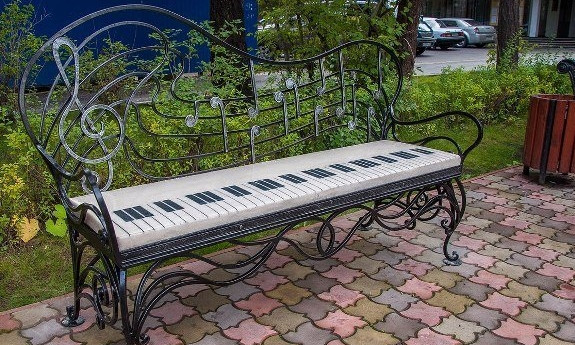 В Одессе планируют установить музыкальные скамейки