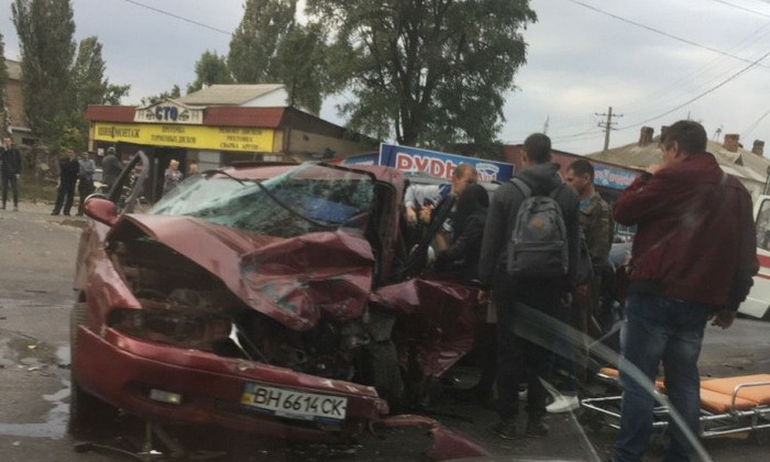 На Николаевской дороге жуткая авария с пострадавшими