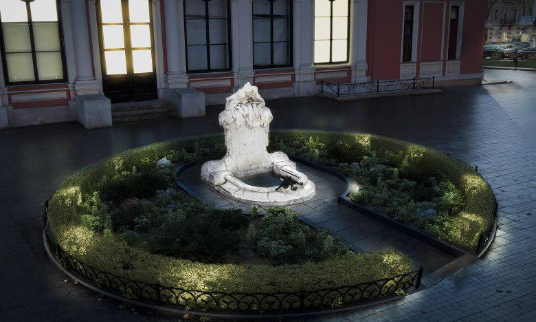 В Одессе изменят скульптуру-фонтан Молодость: станет больше лягушат и появится подсветка