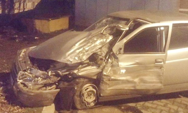 Шокирующая ночная авария на Атамана Головатого, есть пострадавшие