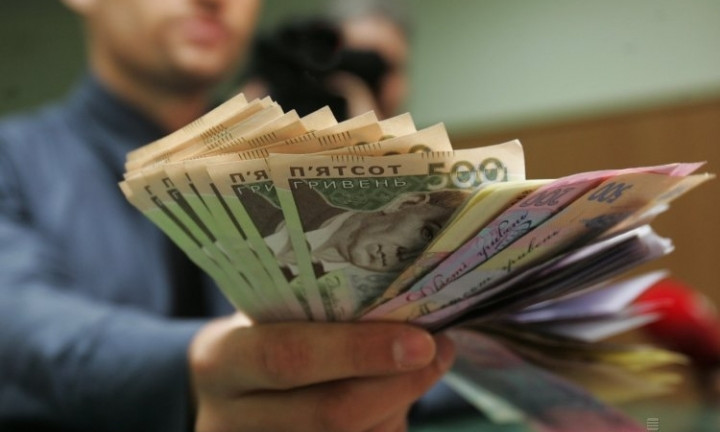 Мужчина отдал мошенникам 6,6 тысяч гривен за несуществующее жильё в Одесской области